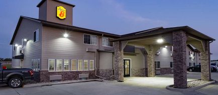 Super 8 Fort Dodge Exterior