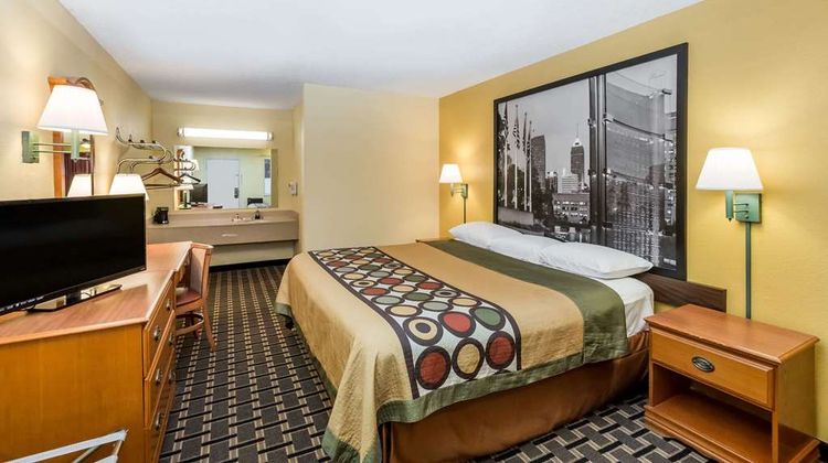 Super 8 Indianapolis Room