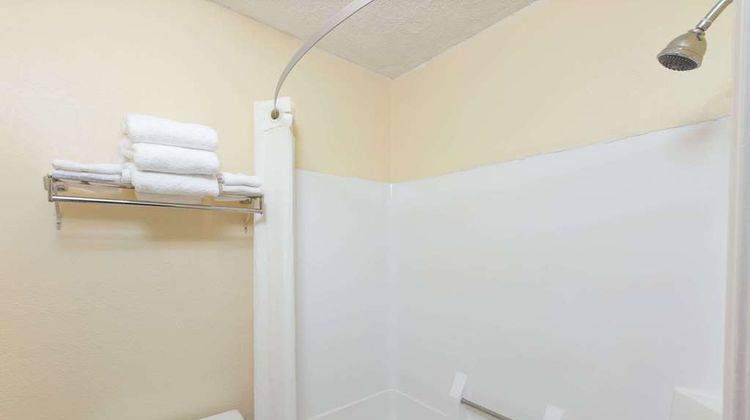 Super 8 Indianapolis Room