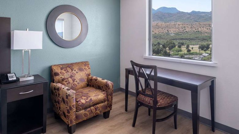 <b>Travelodge Globe Room</b>. Images powered by <a href="https://iceportal.shijigroup.com/" title="IcePortal" target="_blank">IcePortal</a>.