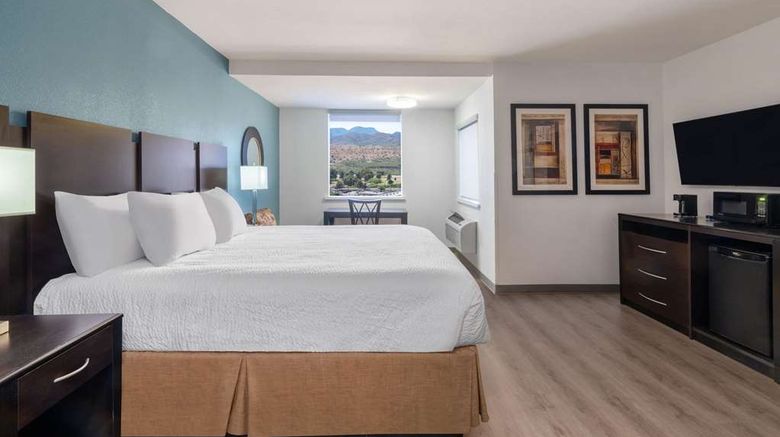 <b>Travelodge Globe Room</b>. Images powered by <a href="https://iceportal.shijigroup.com/" title="IcePortal" target="_blank">IcePortal</a>.