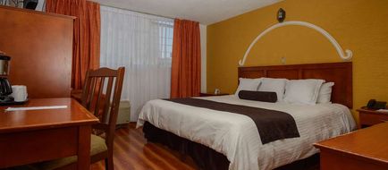 Howard Johnson Calle Real Morelia Room