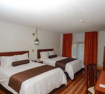 Howard Johnson Calle Real Morelia Room