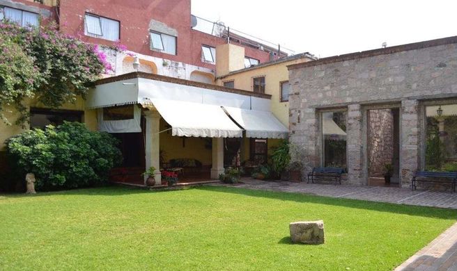 Howard Johnson Calle Real Morelia Exterior