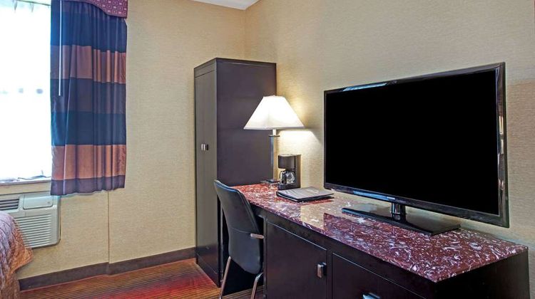 Days Inn Brooklyn Room