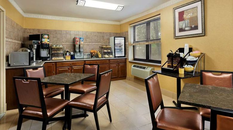 <b>Days Inn Brooklyn Restaurant</b>. Images powered by <a href="https://iceportal.shijigroup.com/" title="IcePortal" target="_blank">IcePortal</a>.