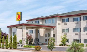 Super 8 Central Pt Medford