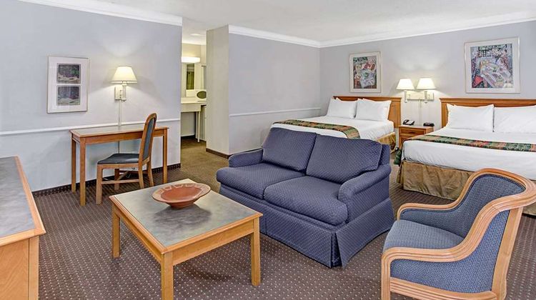 Days Inn Tucson City Center Suite