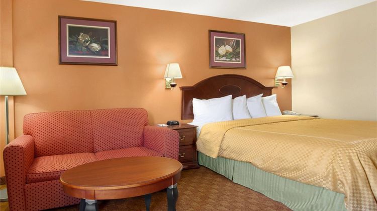 Ramada Limited Columbia Room