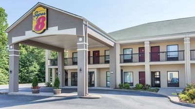 Super 8 Petersburg