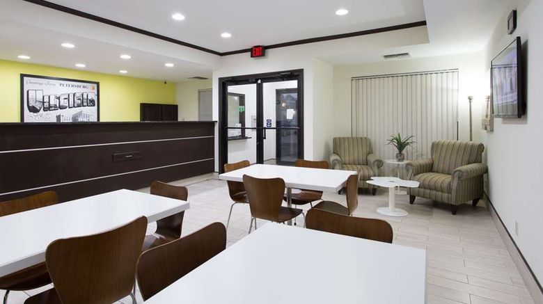 <b>Super 8 Petersburg Lobby</b>. Images powered by <a href="https://iceportal.shijigroup.com/" title="IcePortal" target="_blank">IcePortal</a>.