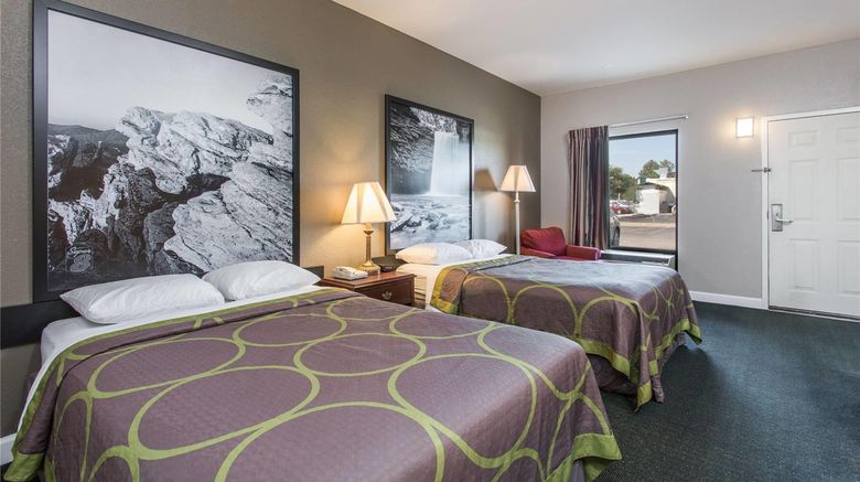 <b>Super 8 Petersburg Room</b>. Images powered by <a href="https://iceportal.shijigroup.com/" title="IcePortal" target="_blank">IcePortal</a>.