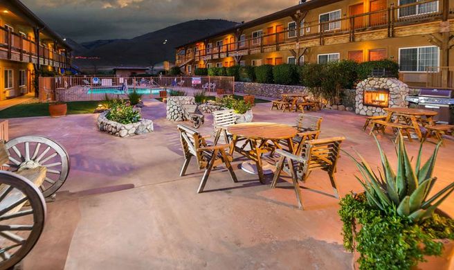 Days Inn by Wyndham Lebec Exterior