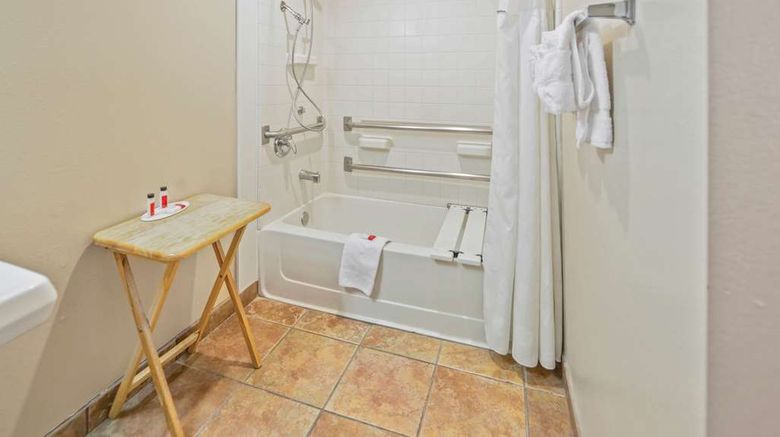 <b>Days Inn by Wyndham Lebec Room</b>. Images powered by <a href="https://iceportal.shijigroup.com/" title="IcePortal" target="_blank">IcePortal</a>.