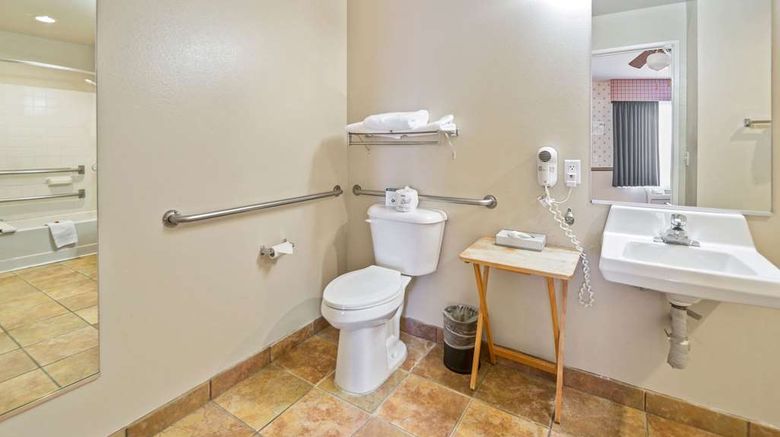 <b>Days Inn by Wyndham Lebec Room</b>. Images powered by <a href="https://iceportal.shijigroup.com/" title="IcePortal" target="_blank">IcePortal</a>.