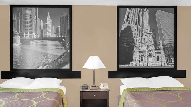 Super 8 Morton Grove/Chicago Room