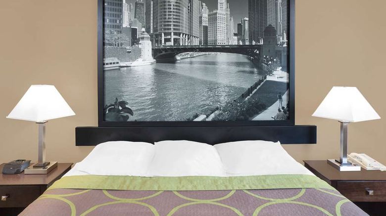 <b>Super 8 Morton Grove/Chicago Room</b>. Images powered by <a href="https://iceportal.shijigroup.com/" title="IcePortal" target="_blank">IcePortal</a>.