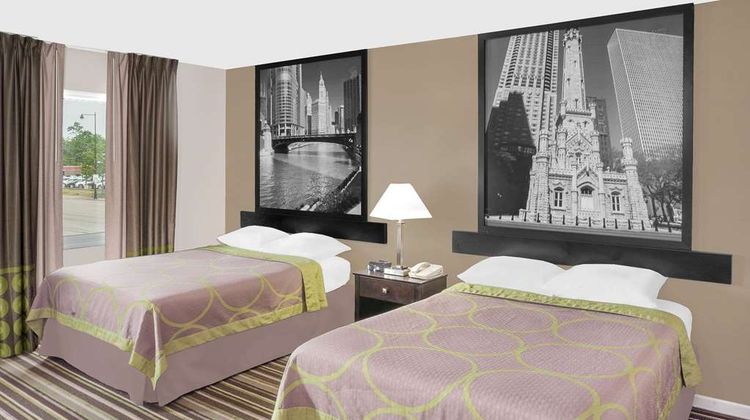 Super 8 Morton Grove/Chicago Room