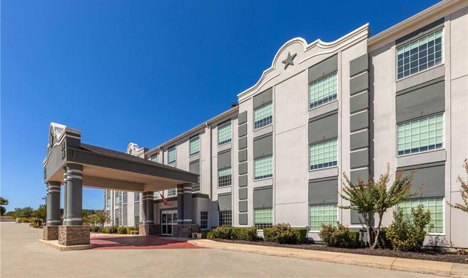 Super 8 San Antonio/Alamodome Area Exterior