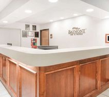 Baymont Inn & Suites Rolla Lobby