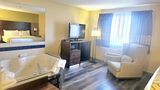 <b>Baymont Inn & Suites Rolla Room</b>. Images powered by <a href="https://iceportal.shijigroup.com/" title="IcePortal" target="_blank">IcePortal</a>.