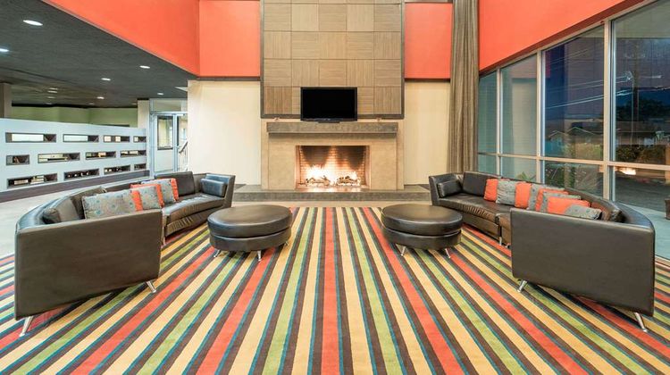 Wyndham Garden Midland Lobby