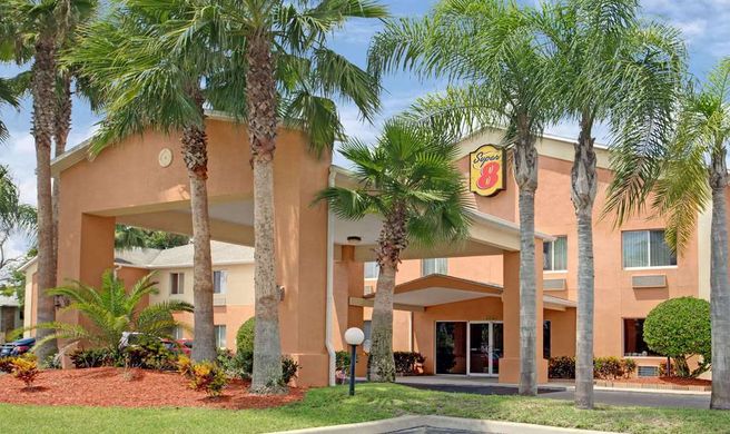 Super 8 Daytona Beach Exterior
