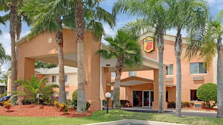 Super 8 Daytona Beach Exterior