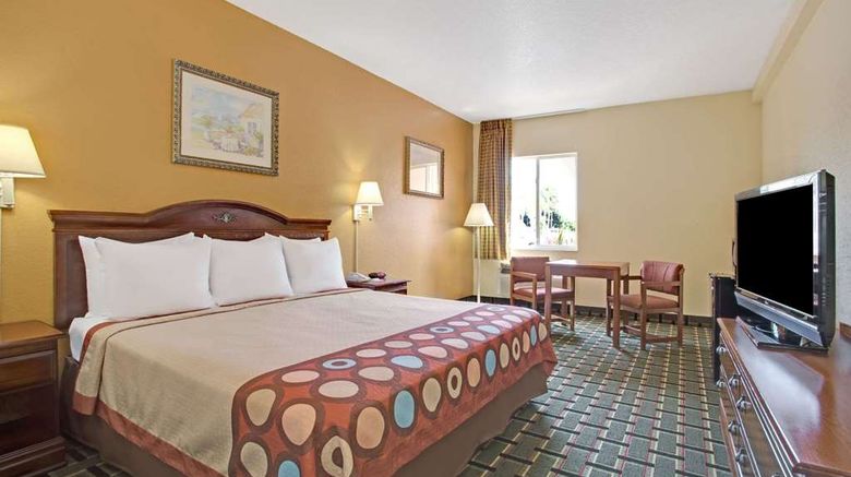 <b>Super 8 Daytona Beach Room</b>. Images powered by <a href="https://iceportal.shijigroup.com/" title="IcePortal" target="_blank">IcePortal</a>.