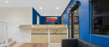 Howard Johnson Inn & Suites Saint George Lobby