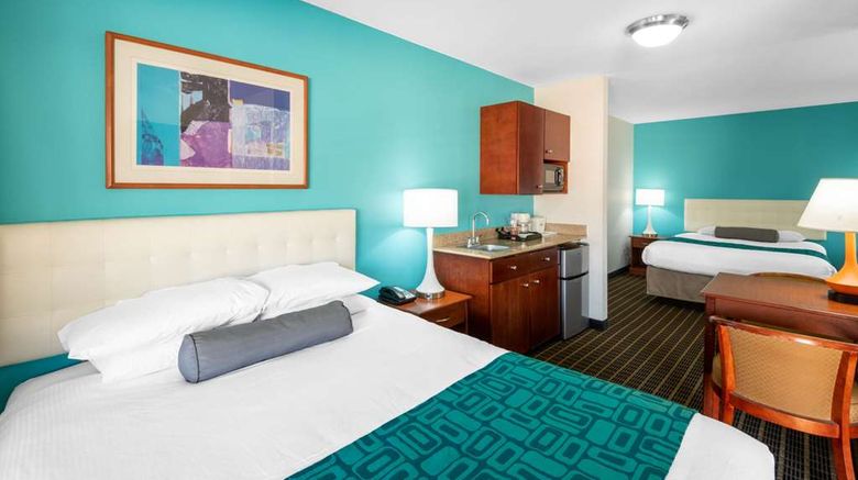 <b>Howard Johnson Inn & Suites Saint George Room</b>. Images powered by <a href="https://iceportal.shijigroup.com/" title="IcePortal" target="_blank">IcePortal</a>.