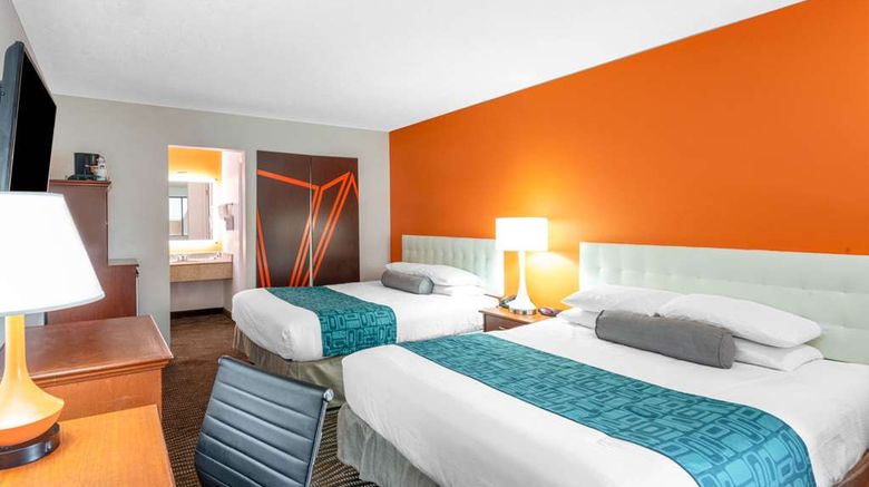 <b>Howard Johnson Inn & Suites Saint George Room</b>. Images powered by <a href="https://iceportal.shijigroup.com/" title="IcePortal" target="_blank">IcePortal</a>.