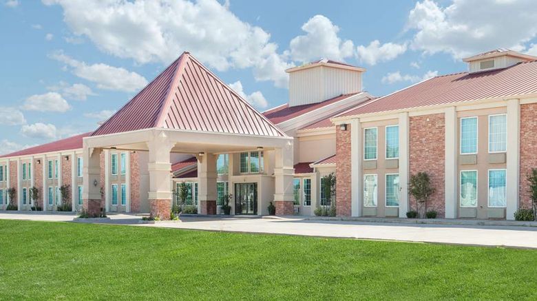 Super 8 Oklahoma City Exterior. Images powered by <a href="https://iceportal.shijigroup.com" target="_blank" rel="noopener">Ice Portal</a>.