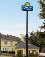 Days Inn & Suites DFW Airport South