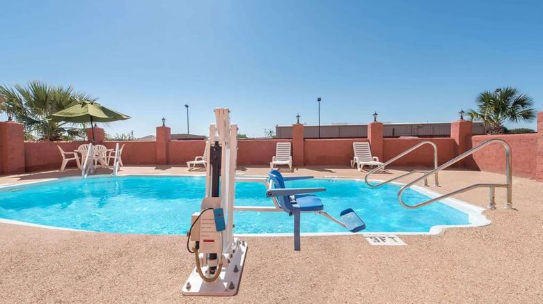 <b>Super 8 Abilene South Pool</b>. Images powered by <a href="https://iceportal.shijigroup.com/" title="IcePortal" target="_blank">IcePortal</a>.