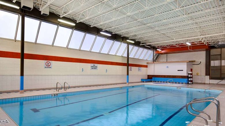 <b>Days Inn  Calgary South Pool</b>. Images powered by <a href="https://iceportal.shijigroup.com/" title="IcePortal" target="_blank">IcePortal</a>.