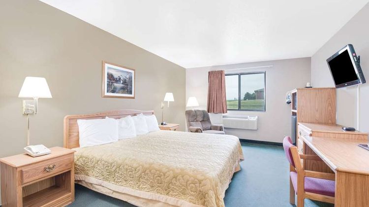 Super 8 Sisseton Room