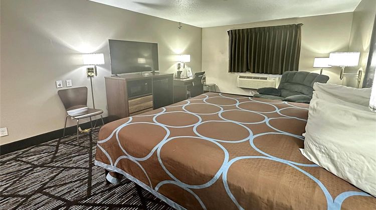 Super 8 Sisseton Room