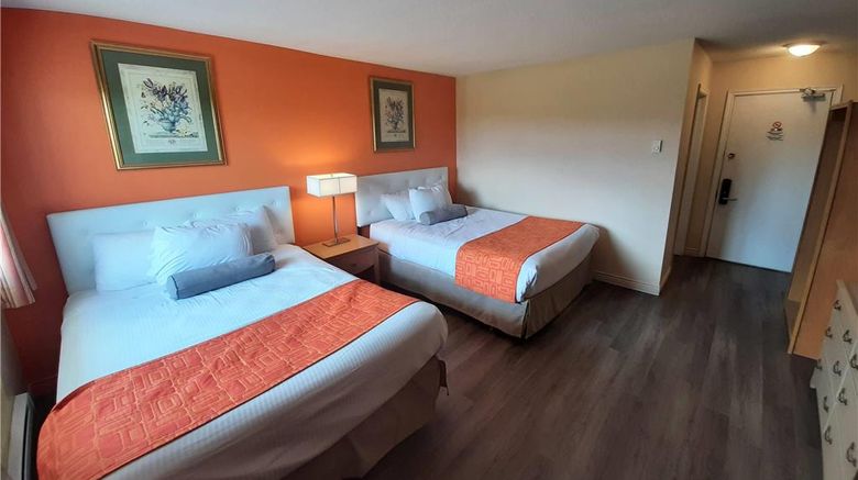 <b>Howard Johnson Inn Woodstock Room</b>. Images powered by <a href="https://iceportal.shijigroup.com/" title="IcePortal" target="_blank">IcePortal</a>.