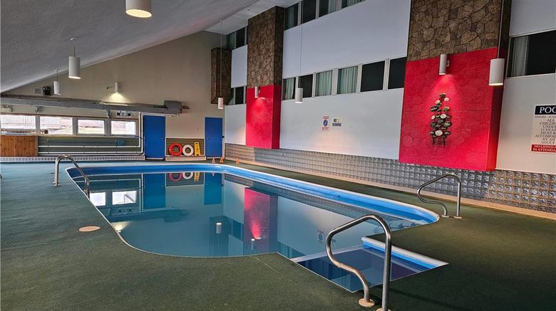 <b>Howard Johnson Inn Woodstock Pool</b>. Images powered by <a href="https://iceportal.shijigroup.com/" title="IcePortal" target="_blank">IcePortal</a>.