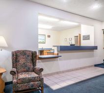Super 8 Neillsville Lobby