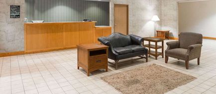 Super 8 Columbia East Lobby
