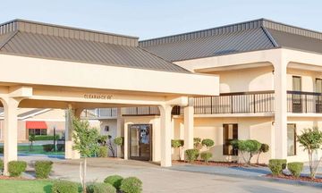 Days Inn Greenville MS
