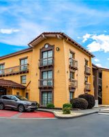 Days Inn by Wyndham Birmingham/West