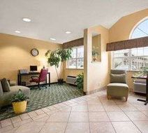 Days Inn & Suites Lafayette IN Lobby
