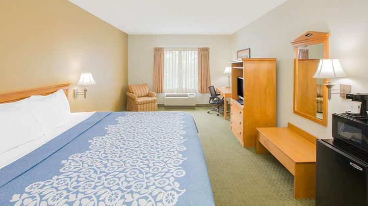 Days Inn Hattiesburg MS Room