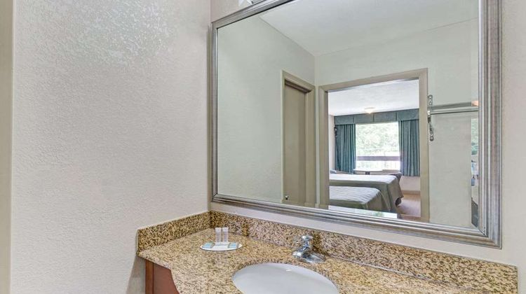 Travelodge Williamsburg Colonial Area Room