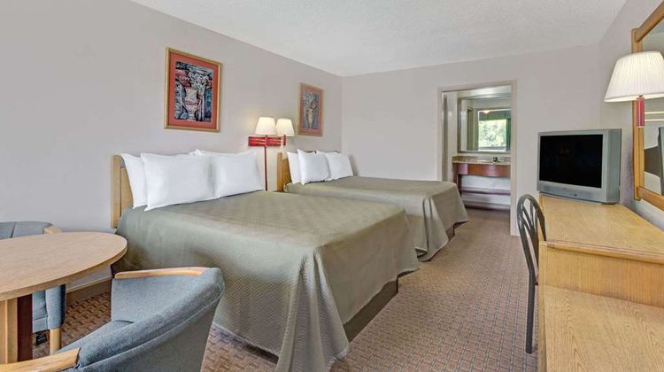 Travelodge Williamsburg Colonial Area Room