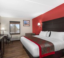 Ramada Panama City Room