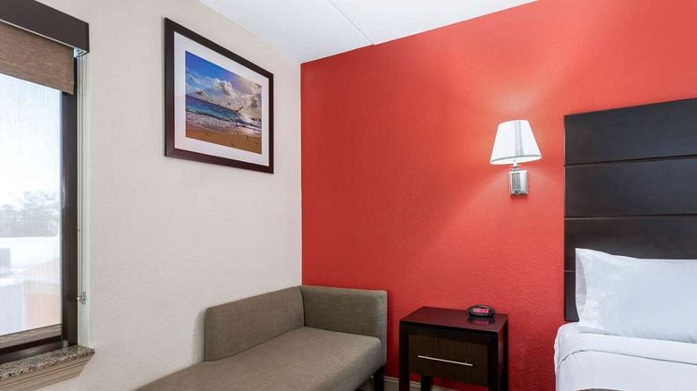 <b>Ramada Panama City Room</b>. Images powered by <a href="https://iceportal.shijigroup.com/" title="IcePortal" target="_blank">IcePortal</a>.